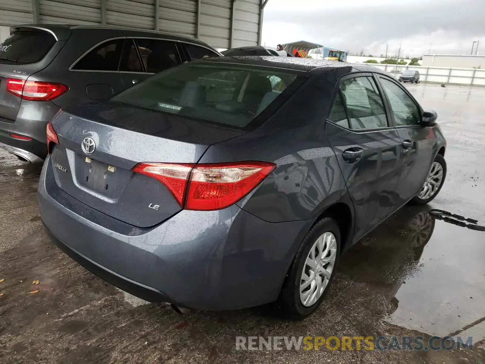 4 Photograph of a damaged car 5YFBURHE0KP899940 TOYOTA COROLLA 2019