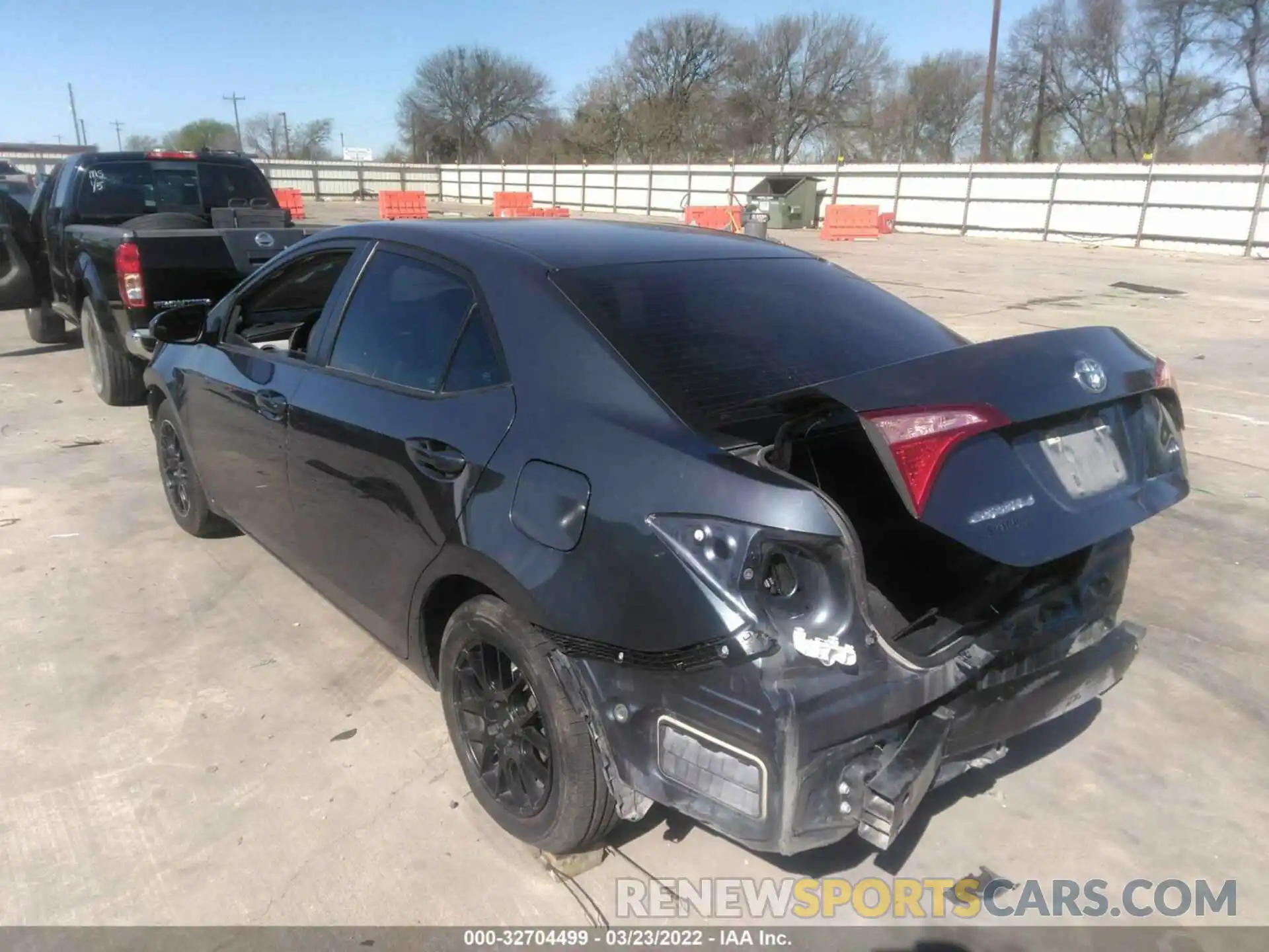 3 Photograph of a damaged car 5YFBURHE0KP901749 TOYOTA COROLLA 2019