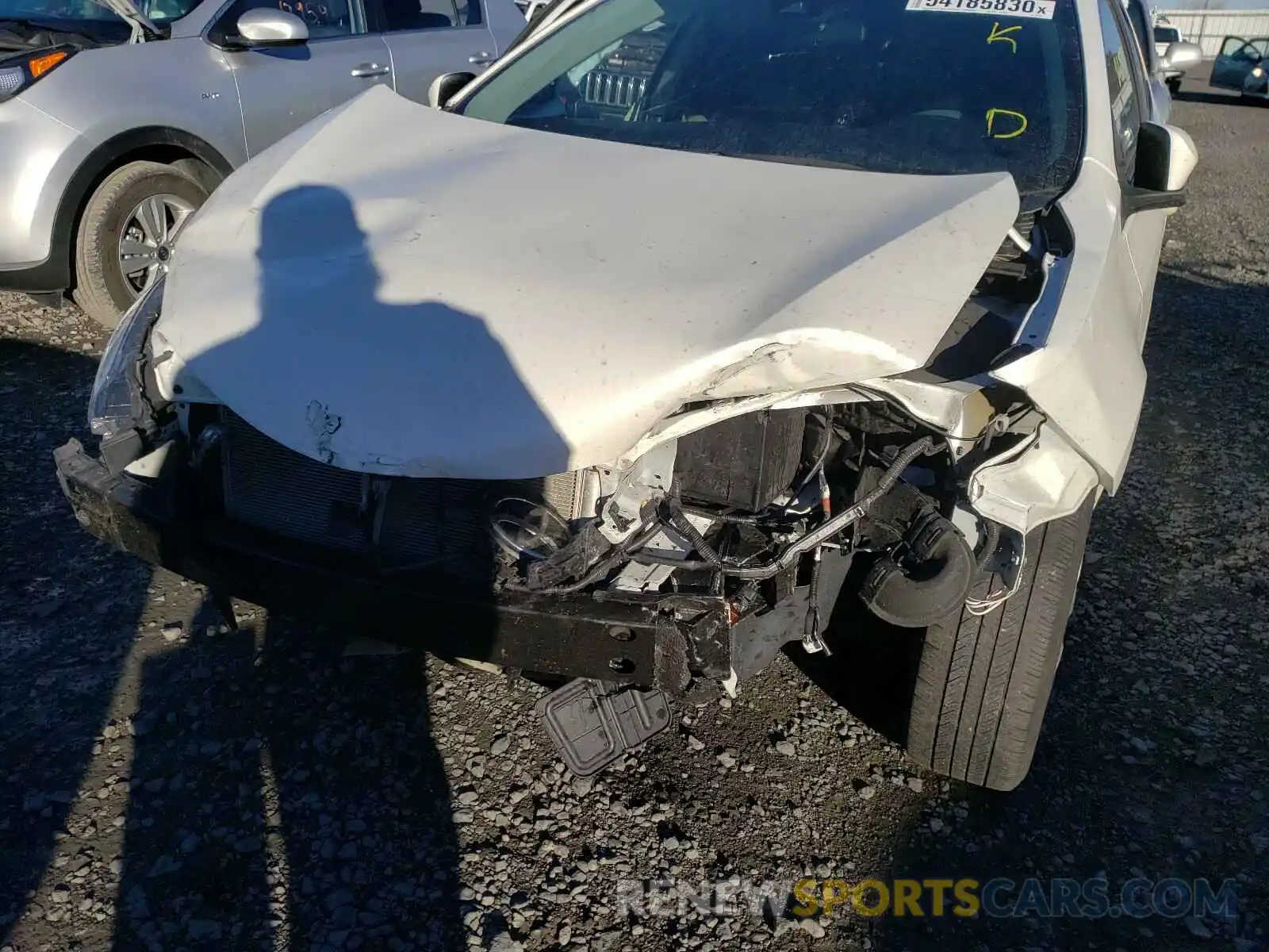 9 Photograph of a damaged car 5YFBURHE0KP901945 TOYOTA COROLLA 2019