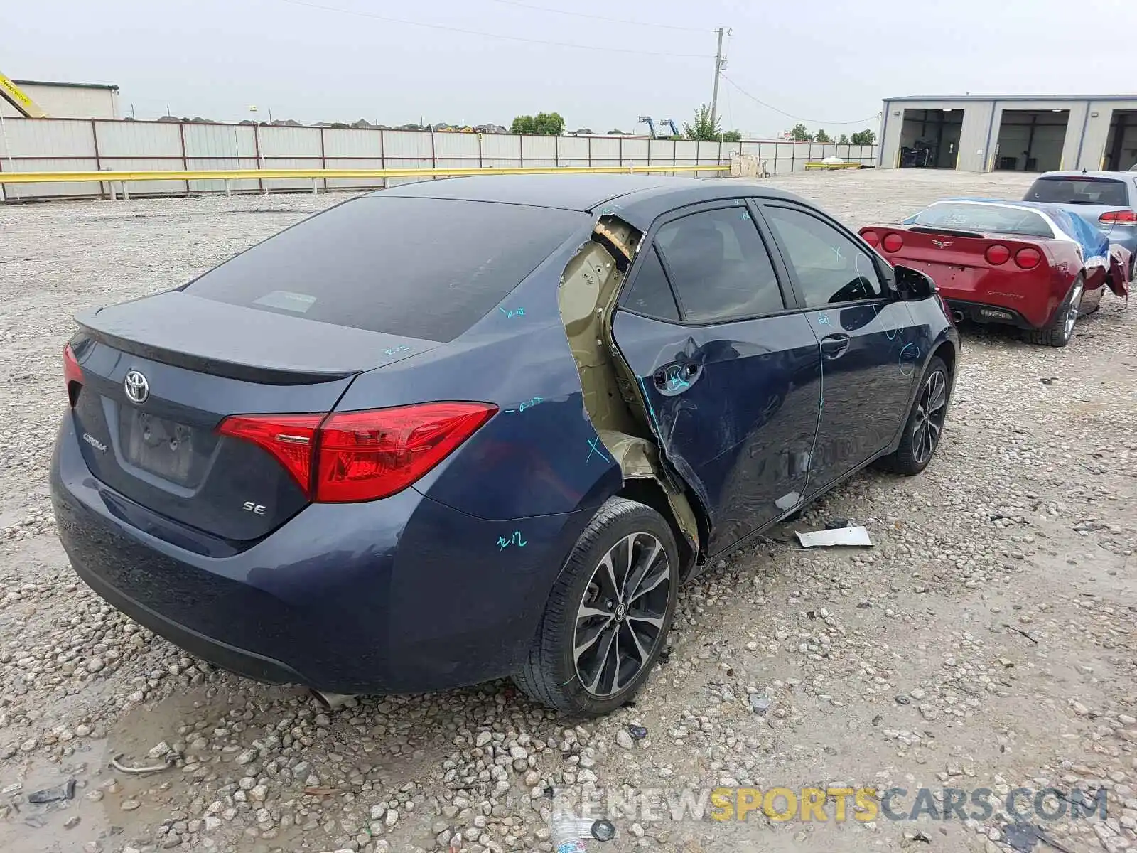 4 Photograph of a damaged car 5YFBURHE0KP901993 TOYOTA COROLLA 2019