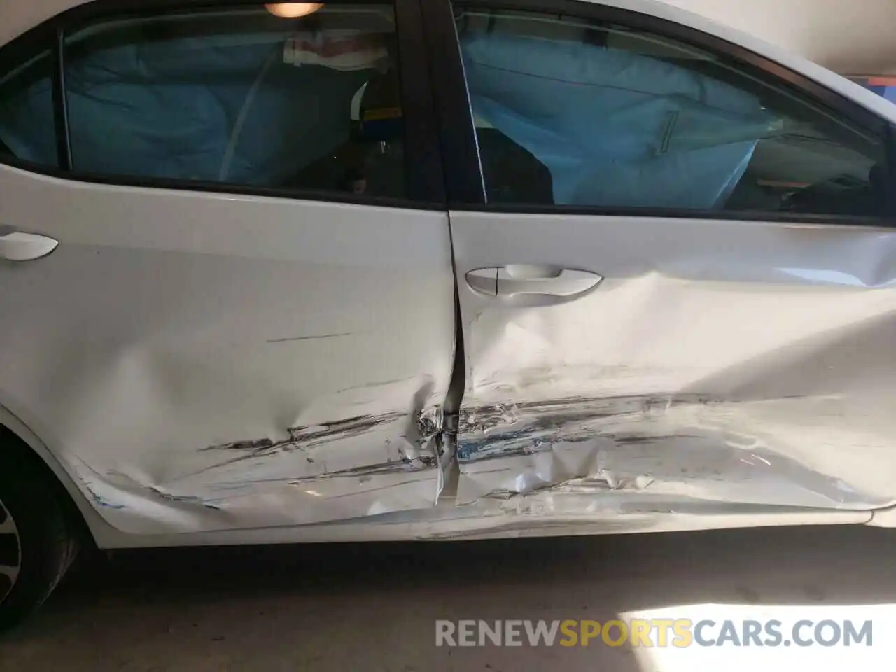 9 Photograph of a damaged car 5YFBURHE0KP902223 TOYOTA COROLLA 2019