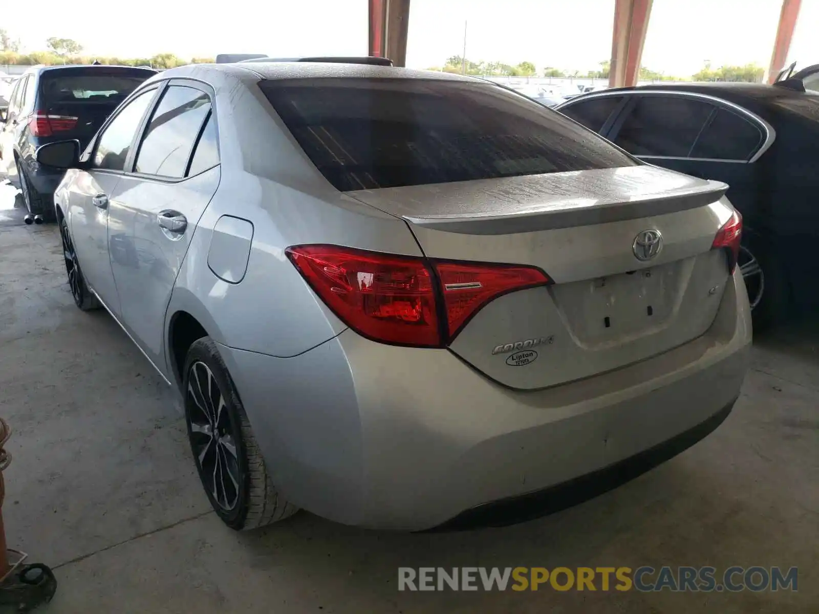 3 Photograph of a damaged car 5YFBURHE0KP902643 TOYOTA COROLLA 2019