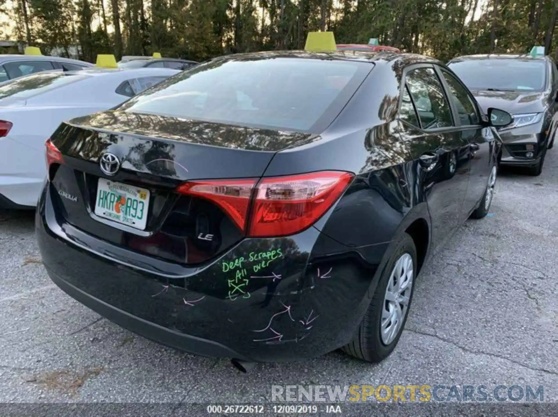 8 Photograph of a damaged car 5YFBURHE0KP902951 TOYOTA COROLLA 2019