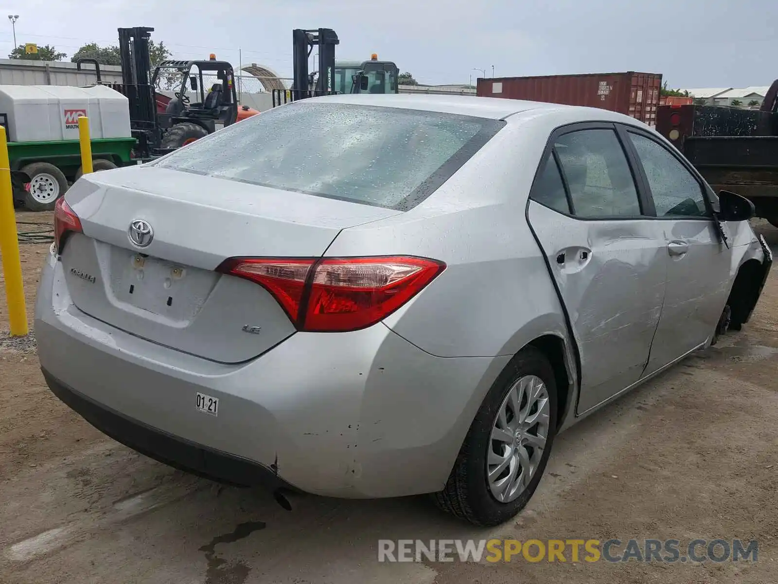 4 Photograph of a damaged car 5YFBURHE0KP903291 TOYOTA COROLLA 2019