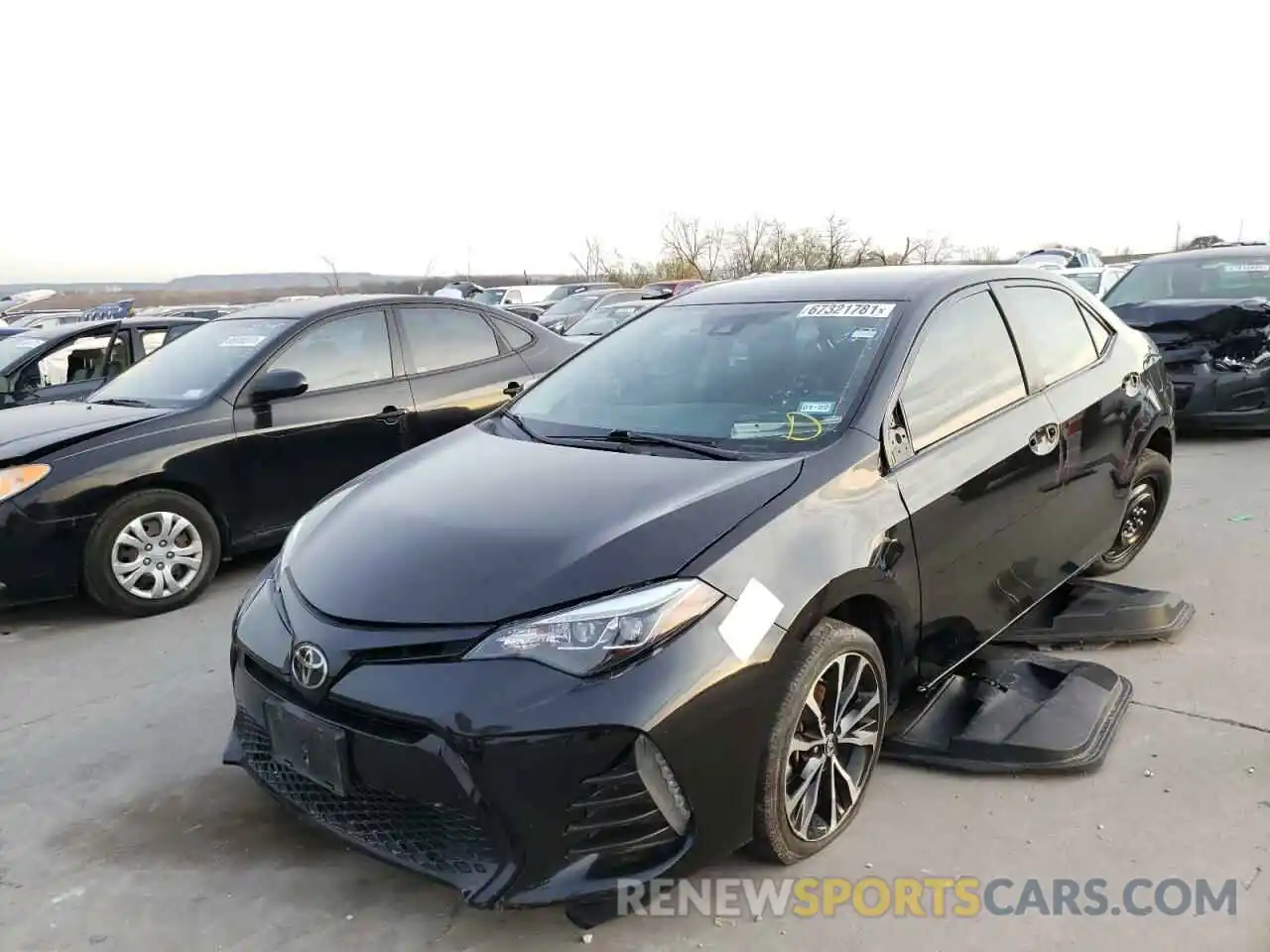 2 Photograph of a damaged car 5YFBURHE0KP903498 TOYOTA COROLLA 2019