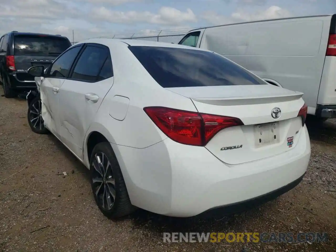 3 Photograph of a damaged car 5YFBURHE0KP904179 TOYOTA COROLLA 2019