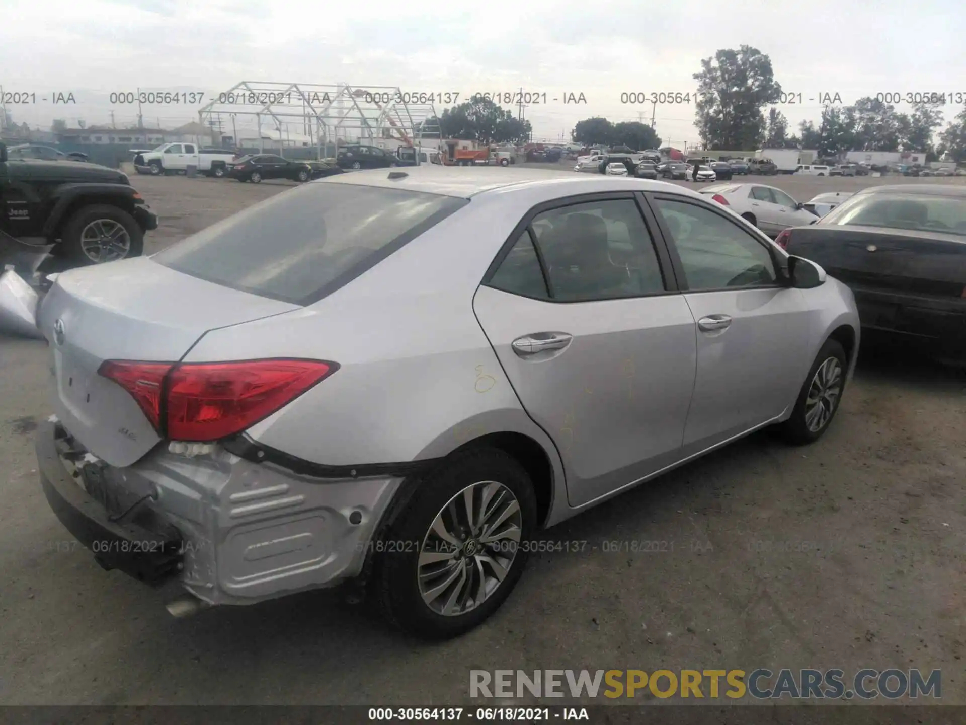 4 Photograph of a damaged car 5YFBURHE0KP904618 TOYOTA COROLLA 2019