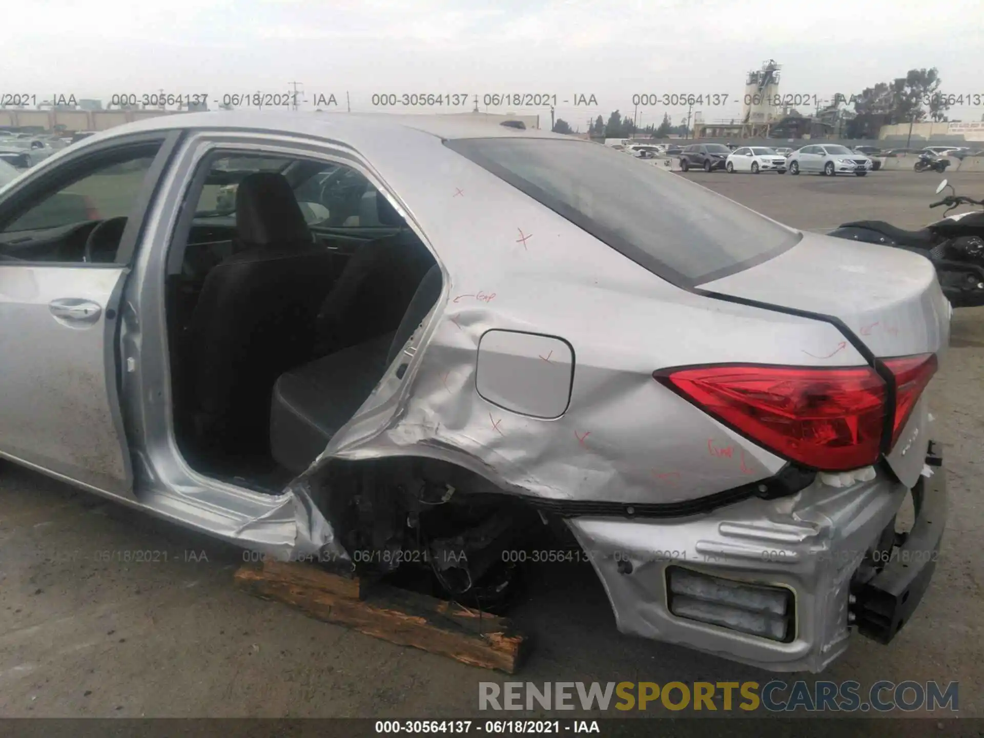 6 Photograph of a damaged car 5YFBURHE0KP904618 TOYOTA COROLLA 2019