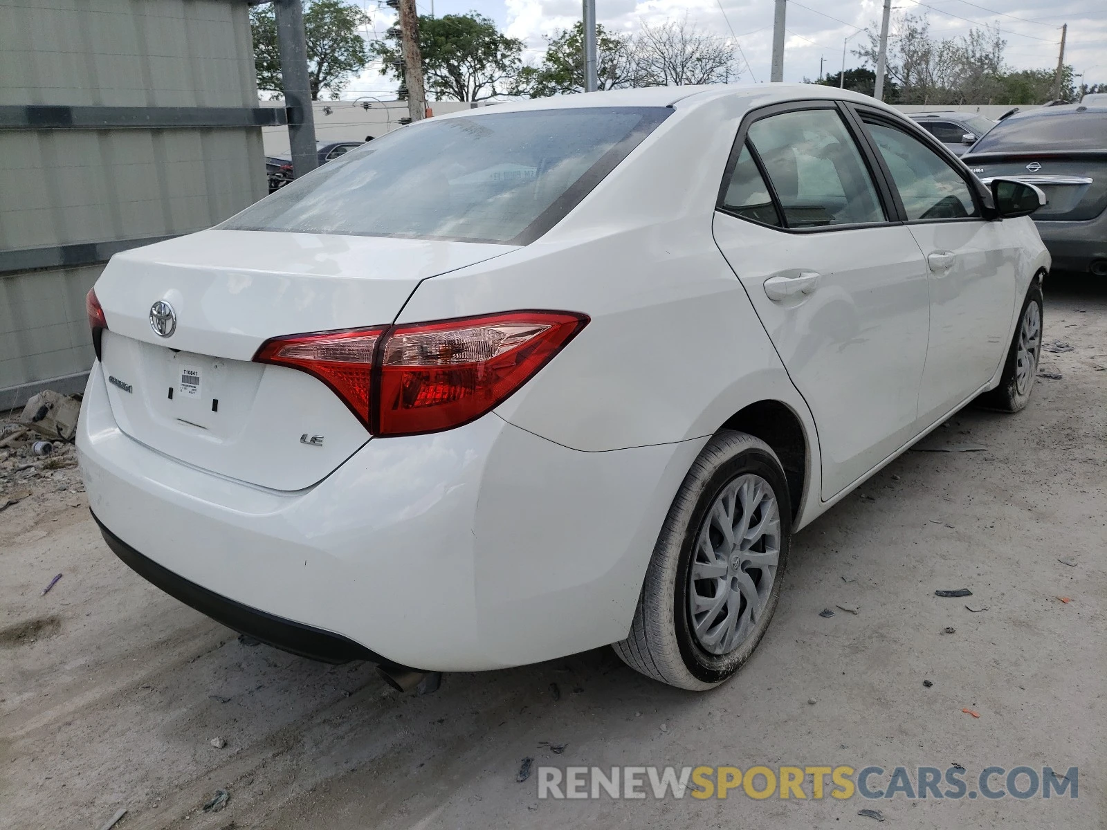 4 Photograph of a damaged car 5YFBURHE0KP904862 TOYOTA COROLLA 2019