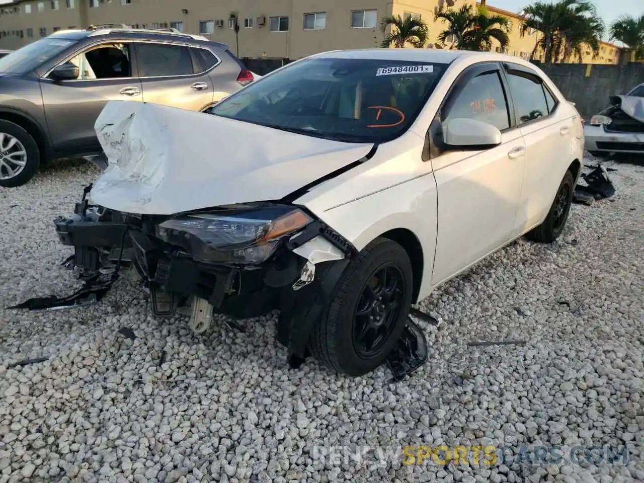 2 Photograph of a damaged car 5YFBURHE0KP905526 TOYOTA COROLLA 2019