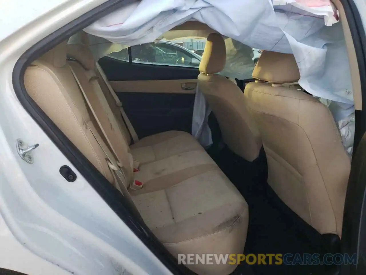 6 Photograph of a damaged car 5YFBURHE0KP905526 TOYOTA COROLLA 2019