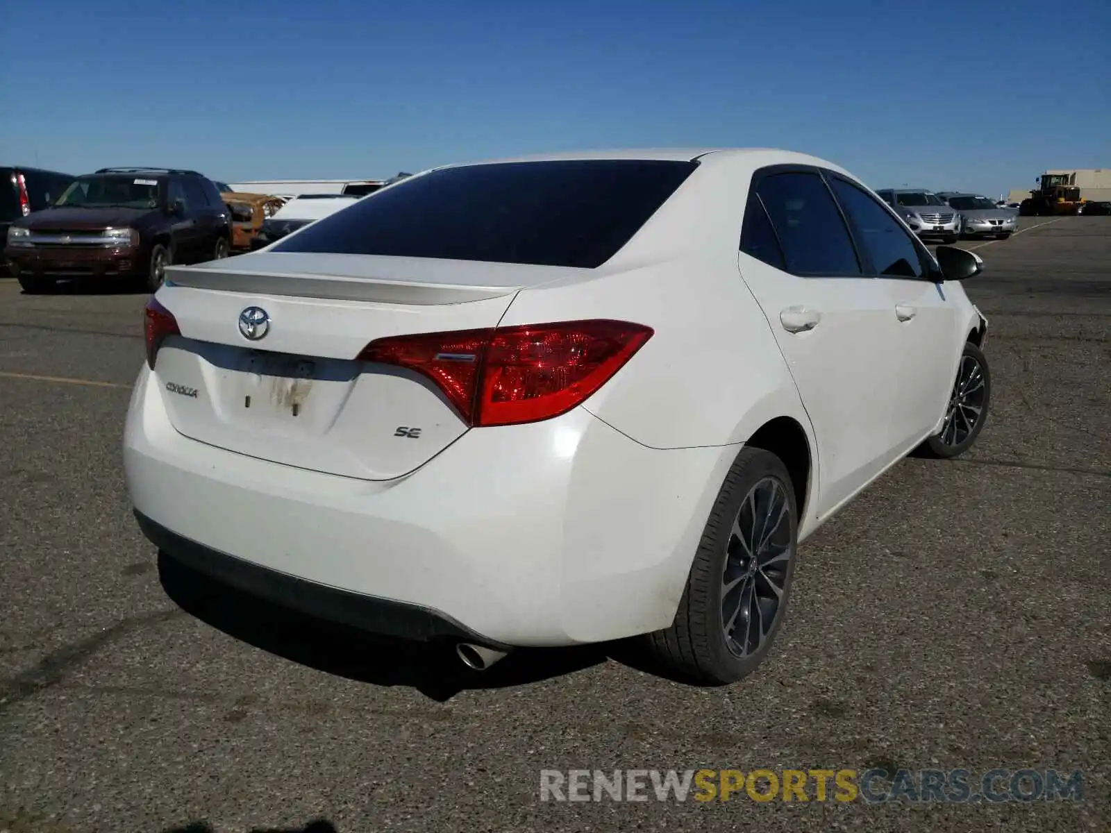 4 Photograph of a damaged car 5YFBURHE0KP905574 TOYOTA COROLLA 2019