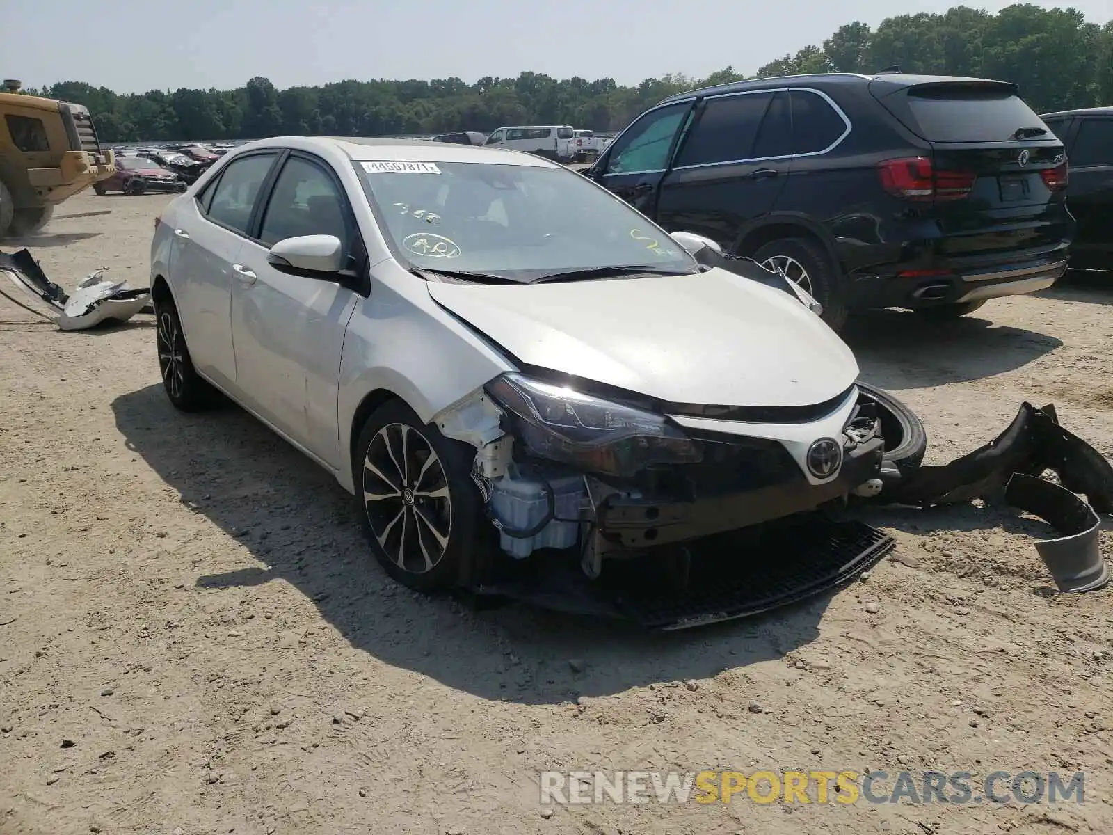 1 Photograph of a damaged car 5YFBURHE0KP905784 TOYOTA COROLLA 2019