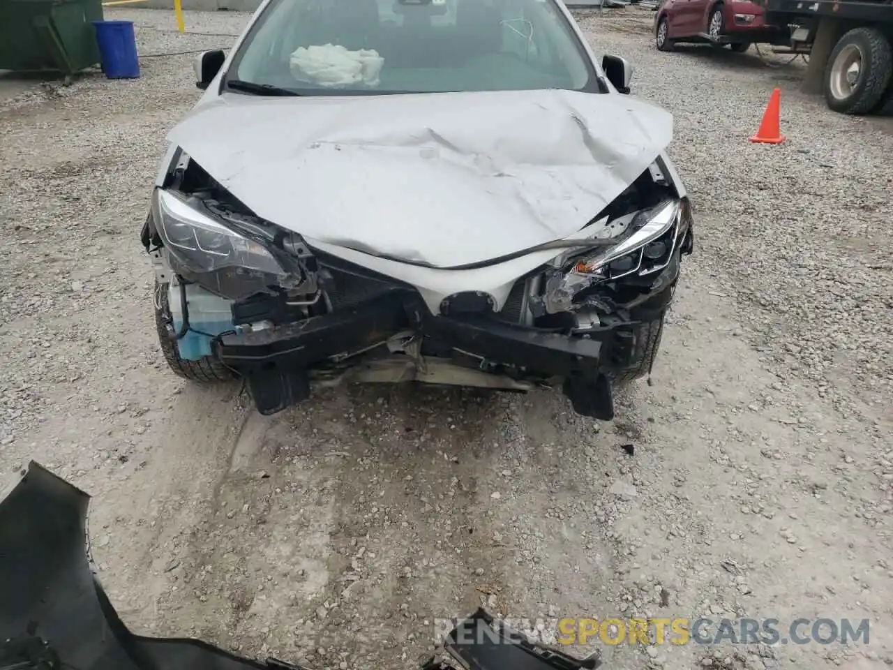 9 Photograph of a damaged car 5YFBURHE0KP906272 TOYOTA COROLLA 2019