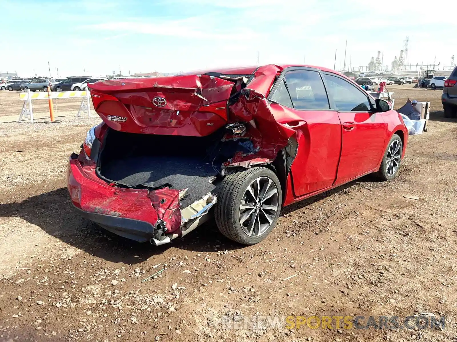 4 Photograph of a damaged car 5YFBURHE0KP907485 TOYOTA COROLLA 2019