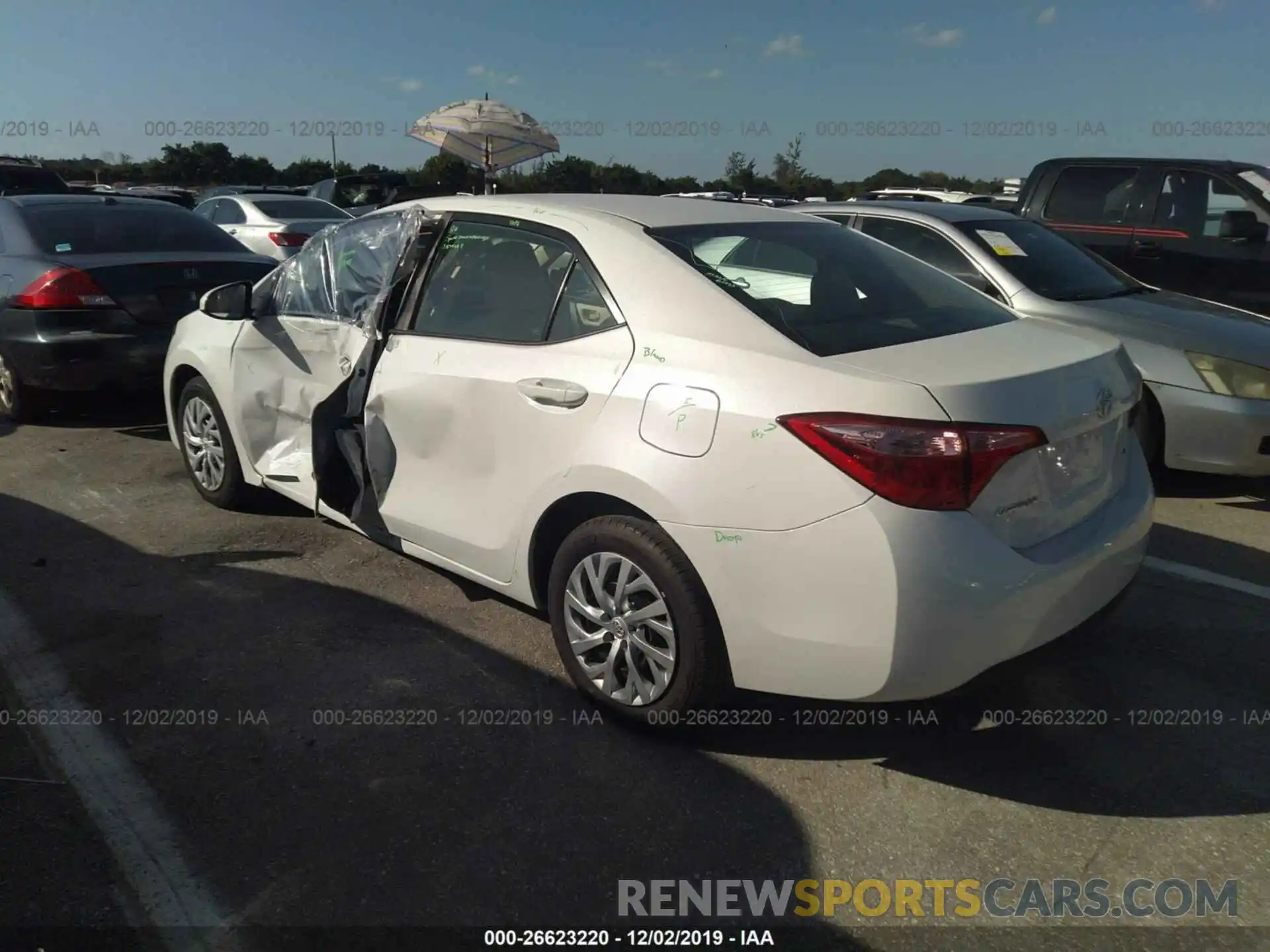 3 Photograph of a damaged car 5YFBURHE0KP907504 TOYOTA COROLLA 2019