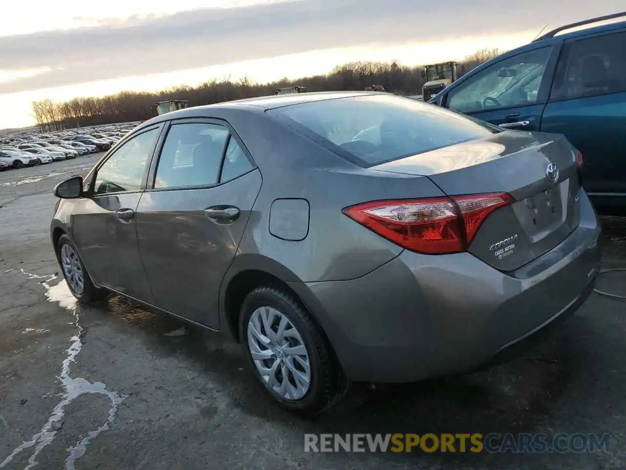 2 Photograph of a damaged car 5YFBURHE0KP907731 TOYOTA COROLLA 2019