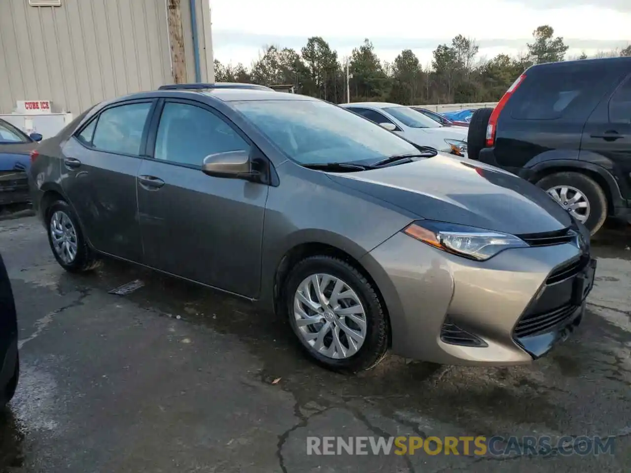 4 Photograph of a damaged car 5YFBURHE0KP907731 TOYOTA COROLLA 2019