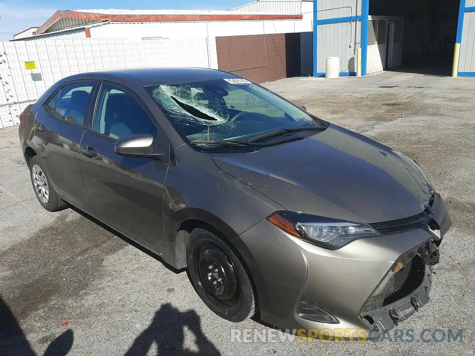 1 Photograph of a damaged car 5YFBURHE0KP908247 TOYOTA COROLLA 2019