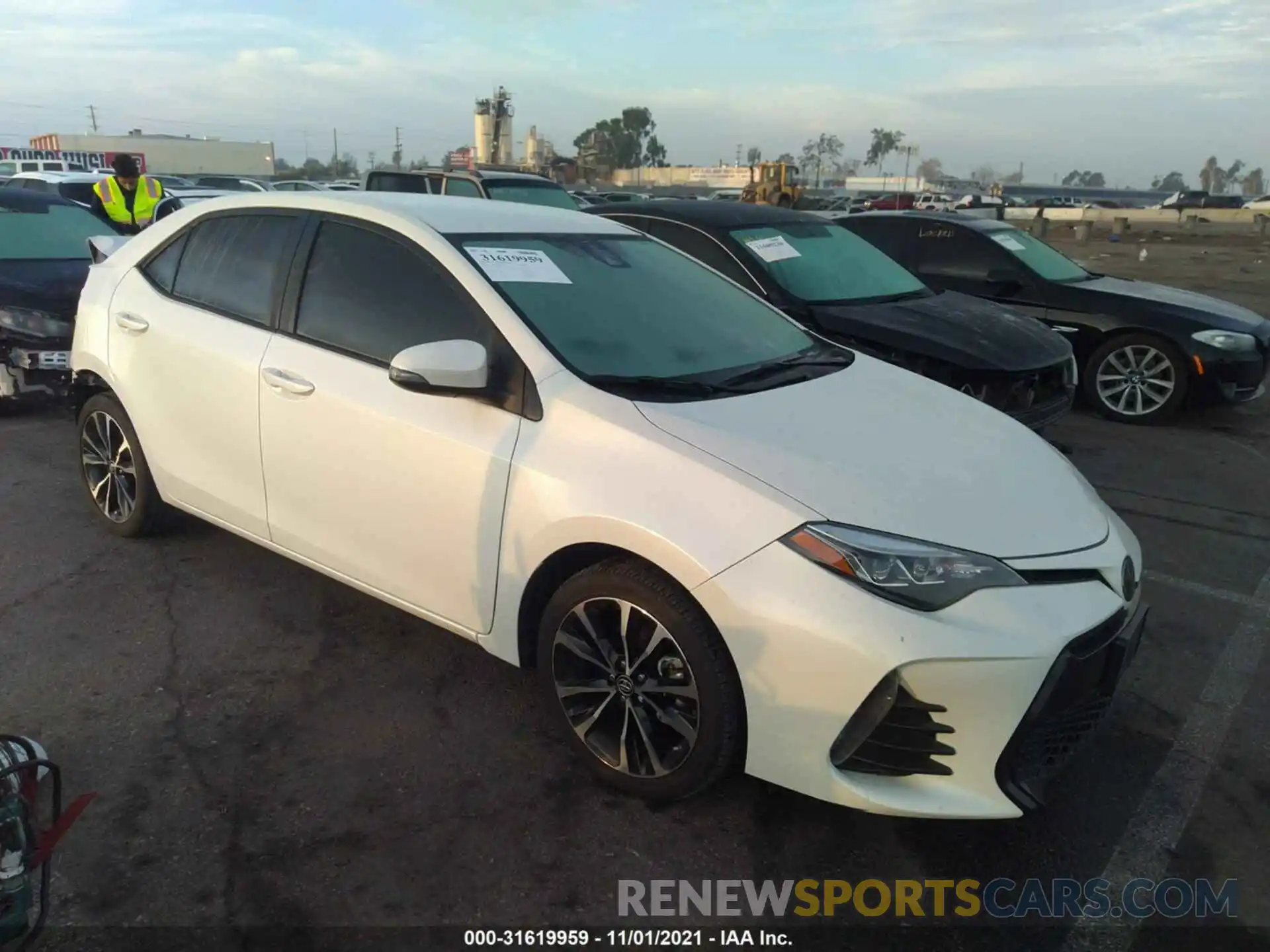 1 Фотография поврежденного автомобиля 5YFBURHE0KP908345 TOYOTA COROLLA 2019