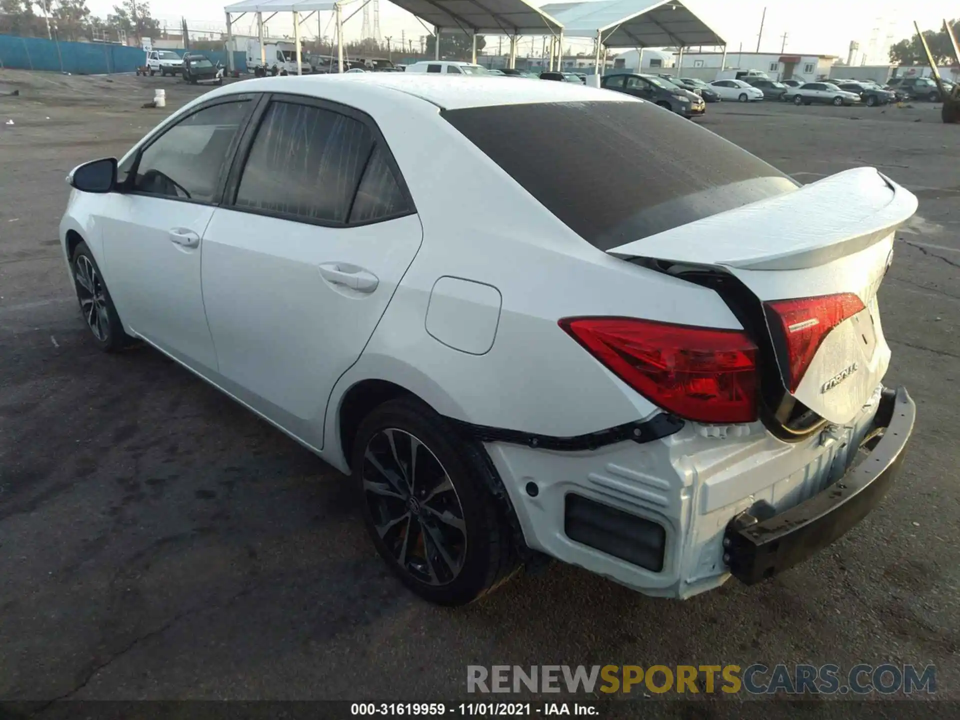 3 Photograph of a damaged car 5YFBURHE0KP908345 TOYOTA COROLLA 2019