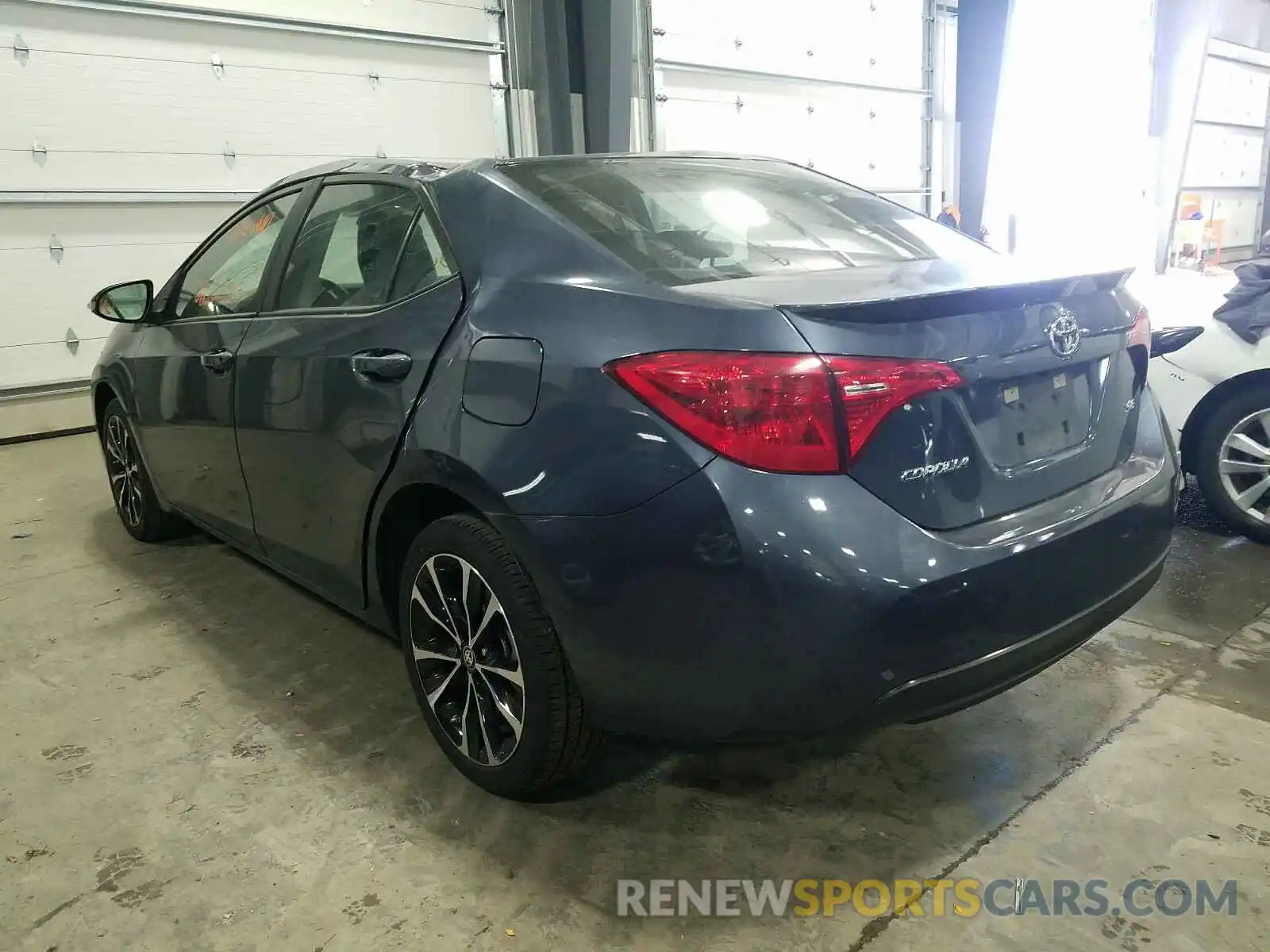 3 Photograph of a damaged car 5YFBURHE0KP910645 TOYOTA COROLLA 2019