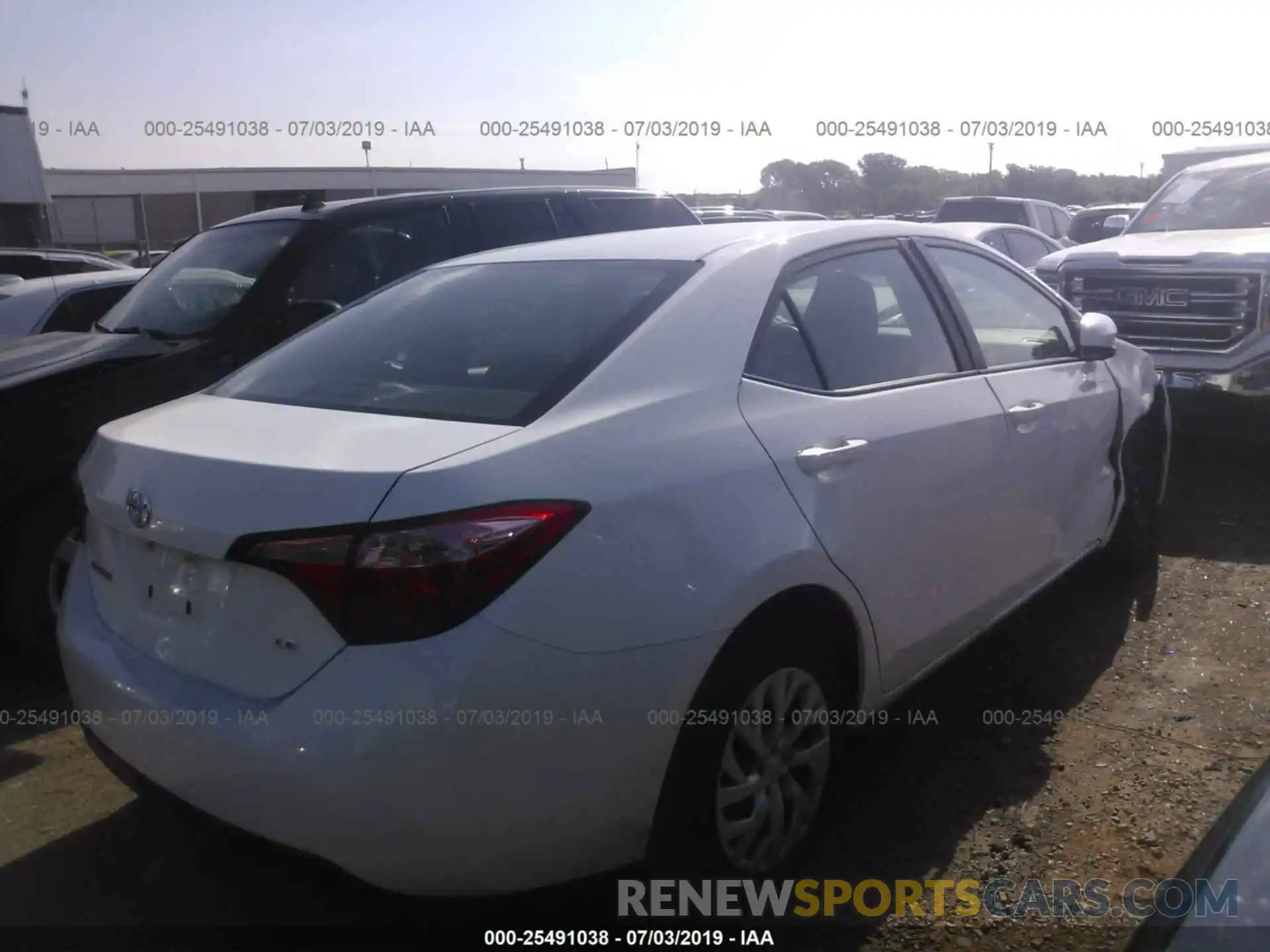 4 Photograph of a damaged car 5YFBURHE0KP910659 TOYOTA COROLLA 2019