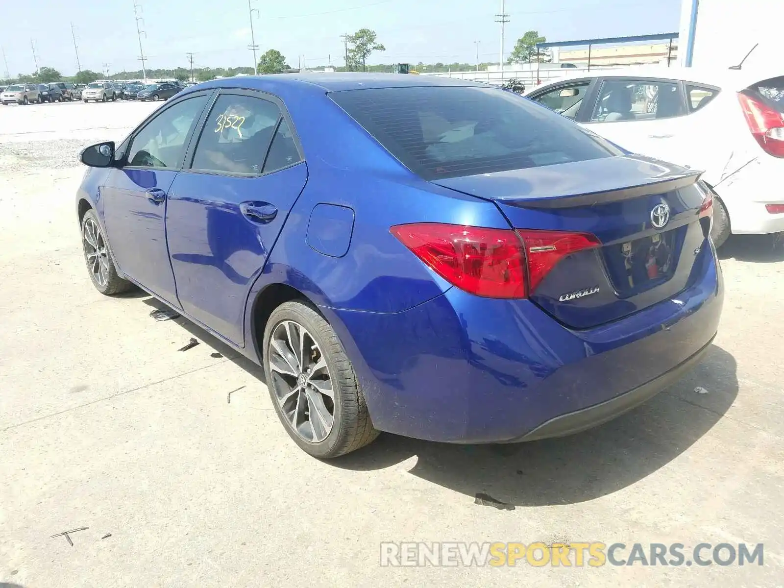 3 Photograph of a damaged car 5YFBURHE0KP911567 TOYOTA COROLLA 2019