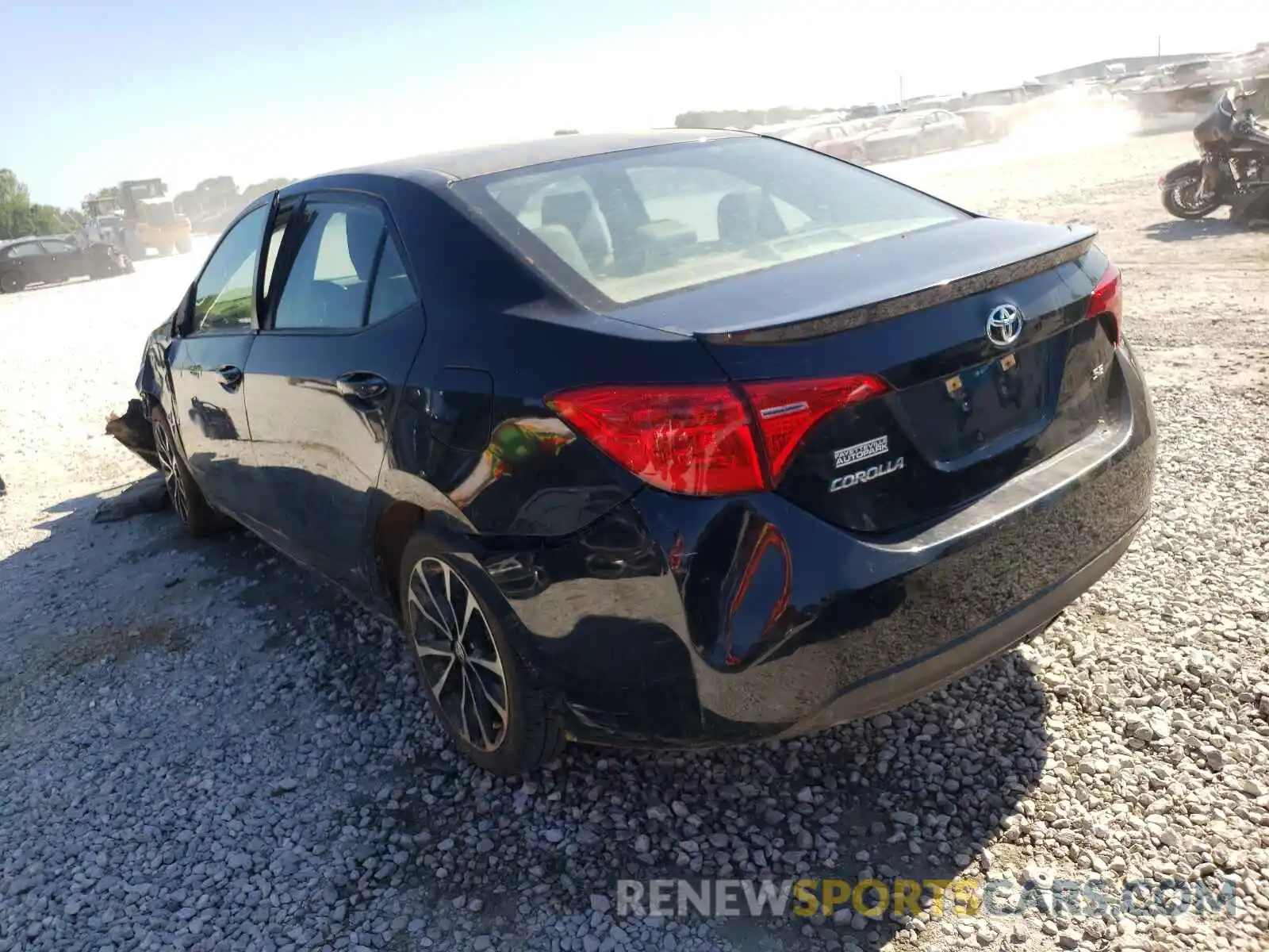 3 Photograph of a damaged car 5YFBURHE0KP911598 TOYOTA COROLLA 2019