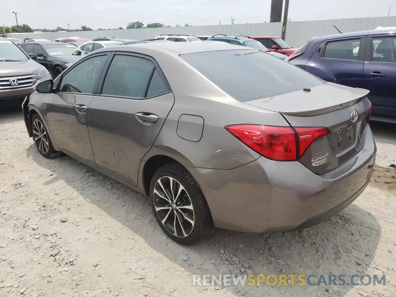 3 Photograph of a damaged car 5YFBURHE0KP912394 TOYOTA COROLLA 2019