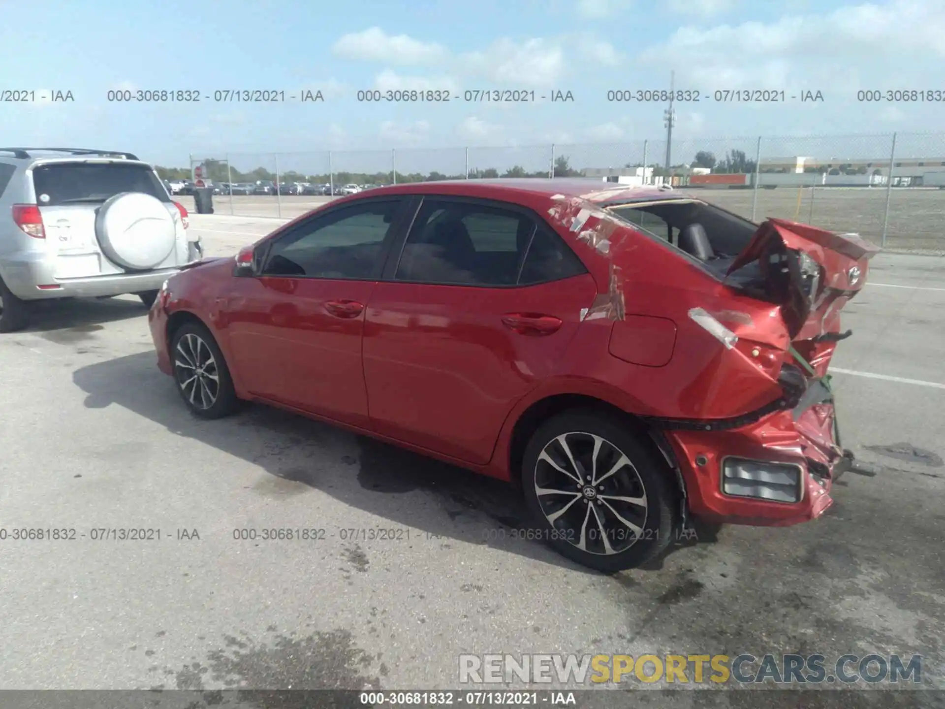 3 Photograph of a damaged car 5YFBURHE0KP912914 TOYOTA COROLLA 2019