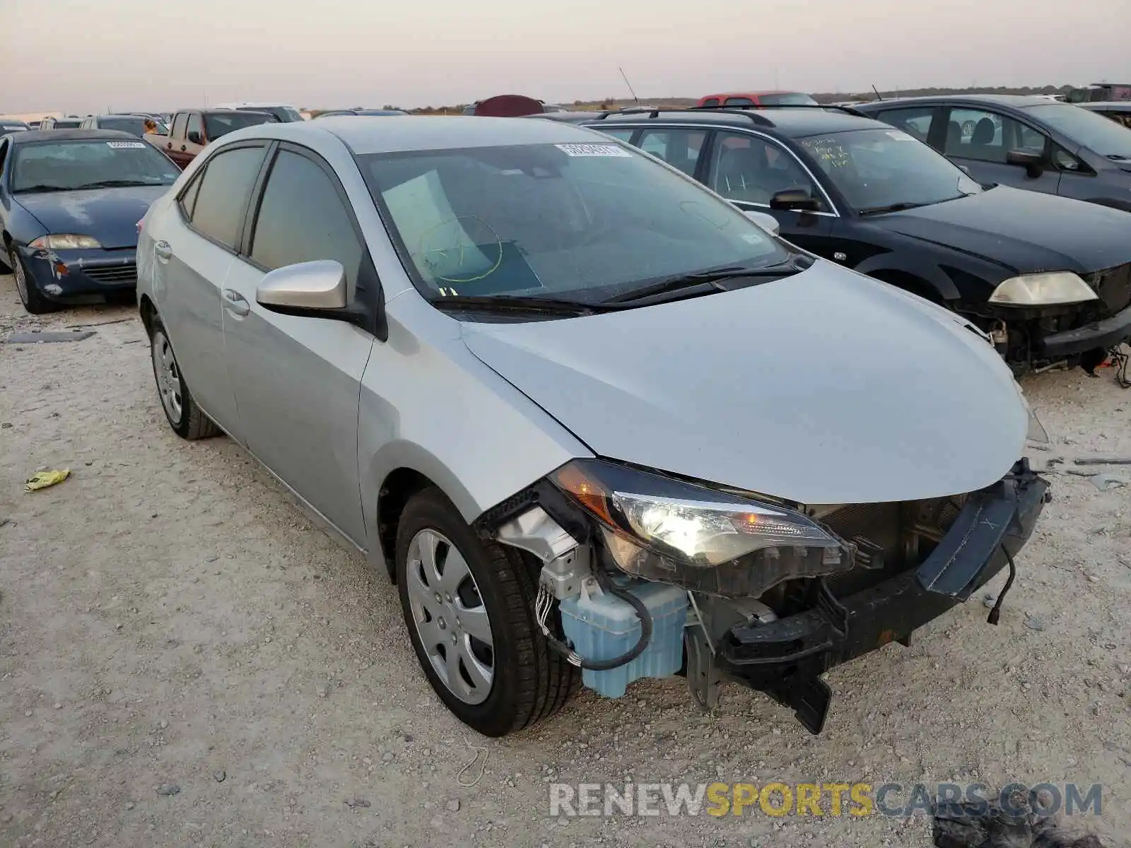 1 Photograph of a damaged car 5YFBURHE0KP913254 TOYOTA COROLLA 2019