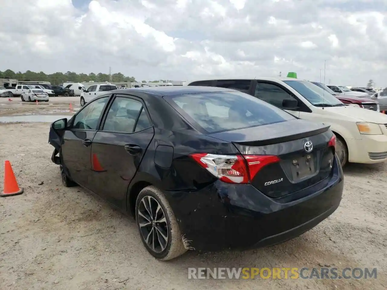 3 Photograph of a damaged car 5YFBURHE0KP913710 TOYOTA COROLLA 2019