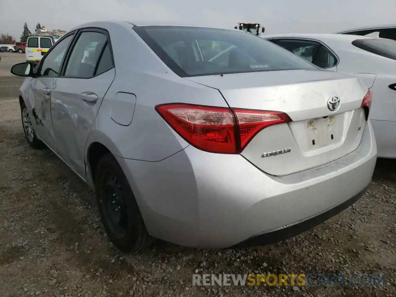 3 Photograph of a damaged car 5YFBURHE0KP913805 TOYOTA COROLLA 2019