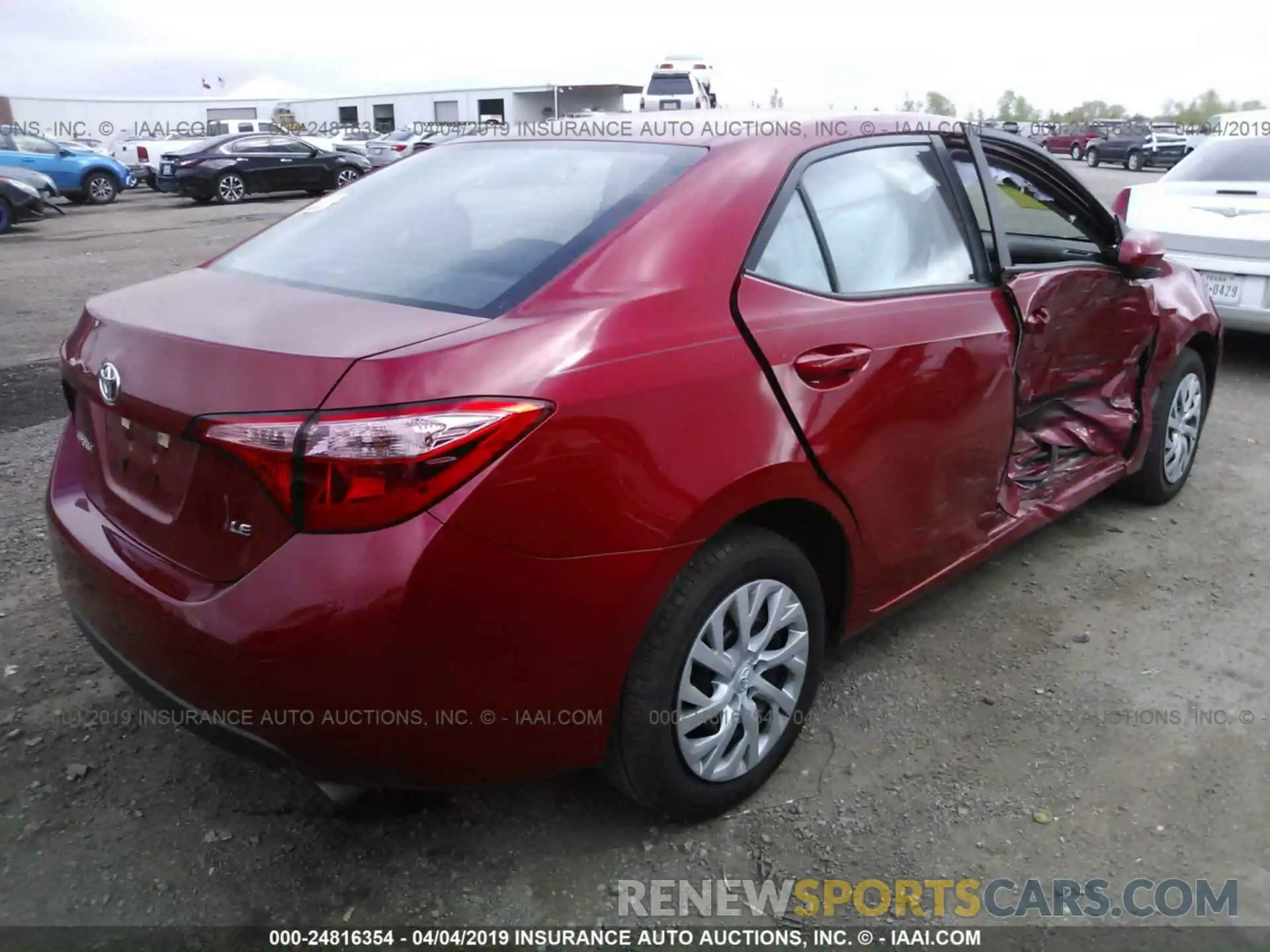 4 Photograph of a damaged car 5YFBURHE0KP914338 TOYOTA COROLLA 2019