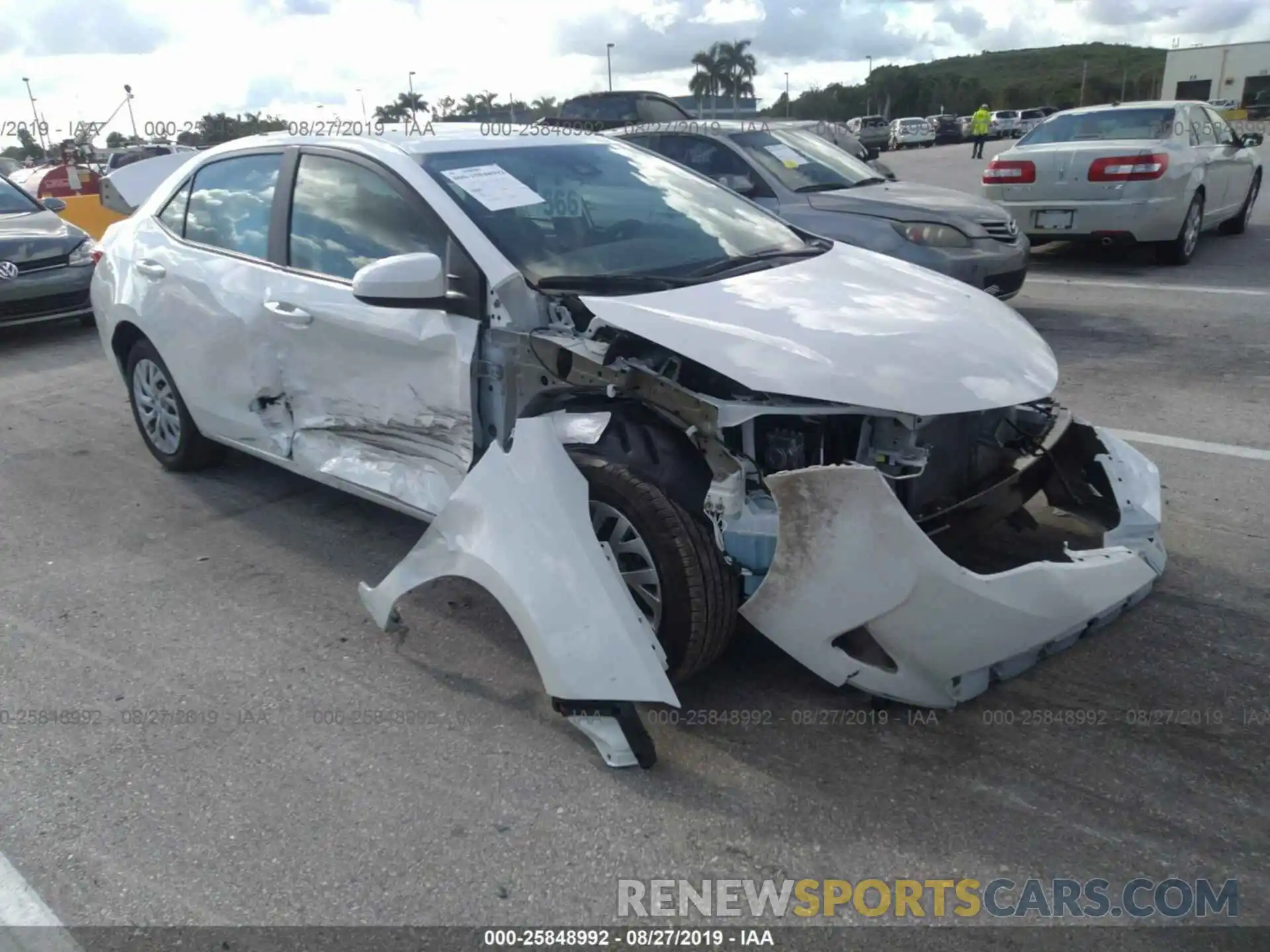 1 Photograph of a damaged car 5YFBURHE0KP914758 TOYOTA COROLLA 2019