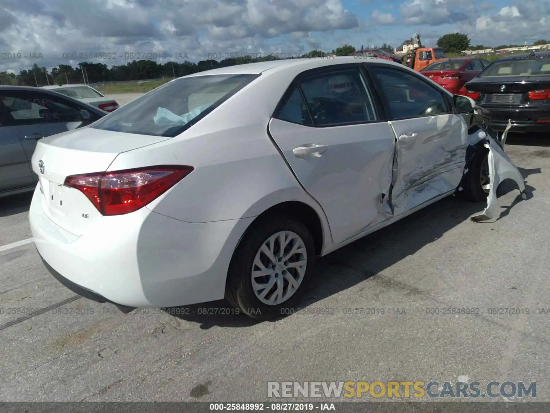 4 Photograph of a damaged car 5YFBURHE0KP914758 TOYOTA COROLLA 2019