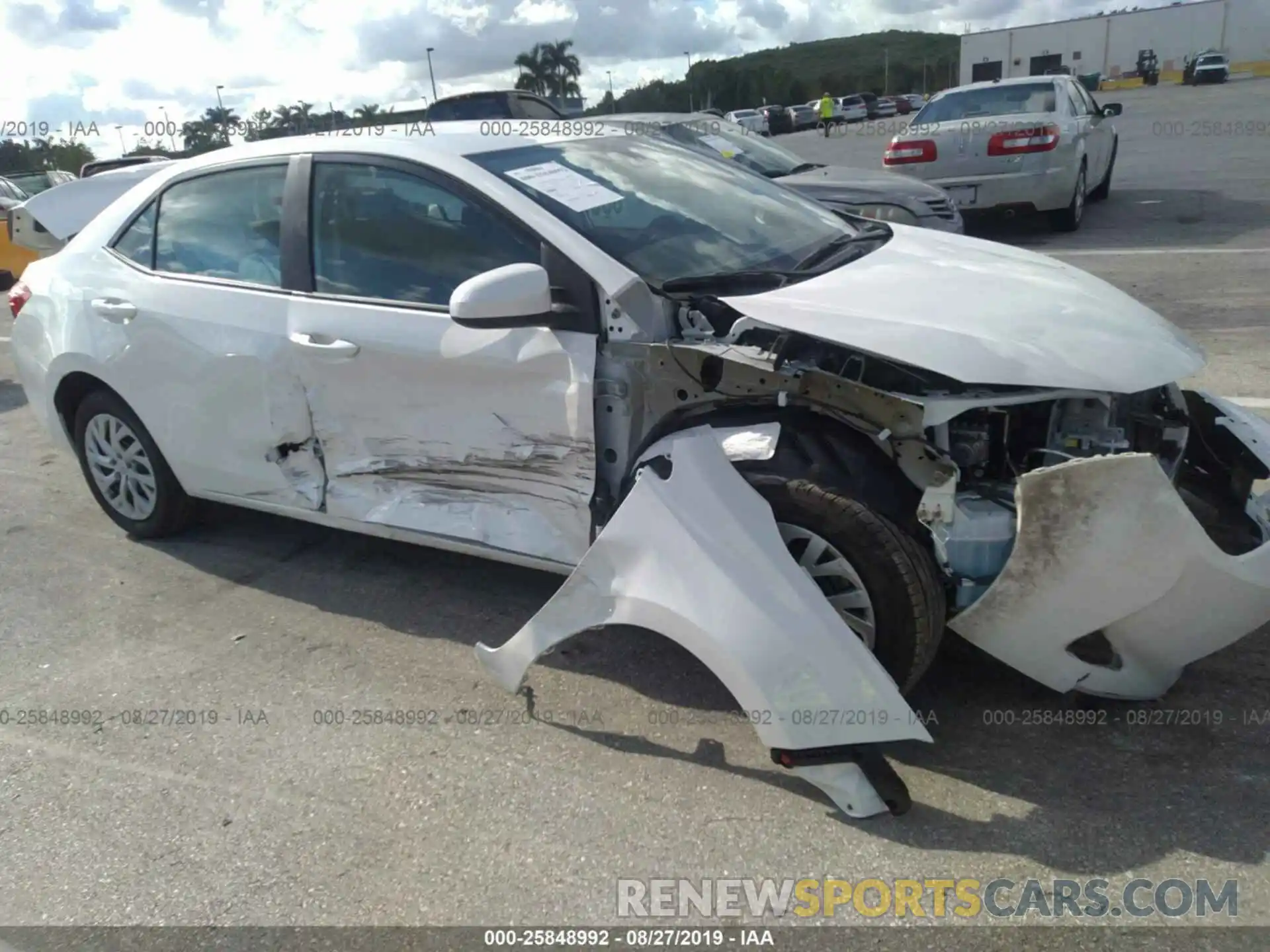 6 Photograph of a damaged car 5YFBURHE0KP914758 TOYOTA COROLLA 2019