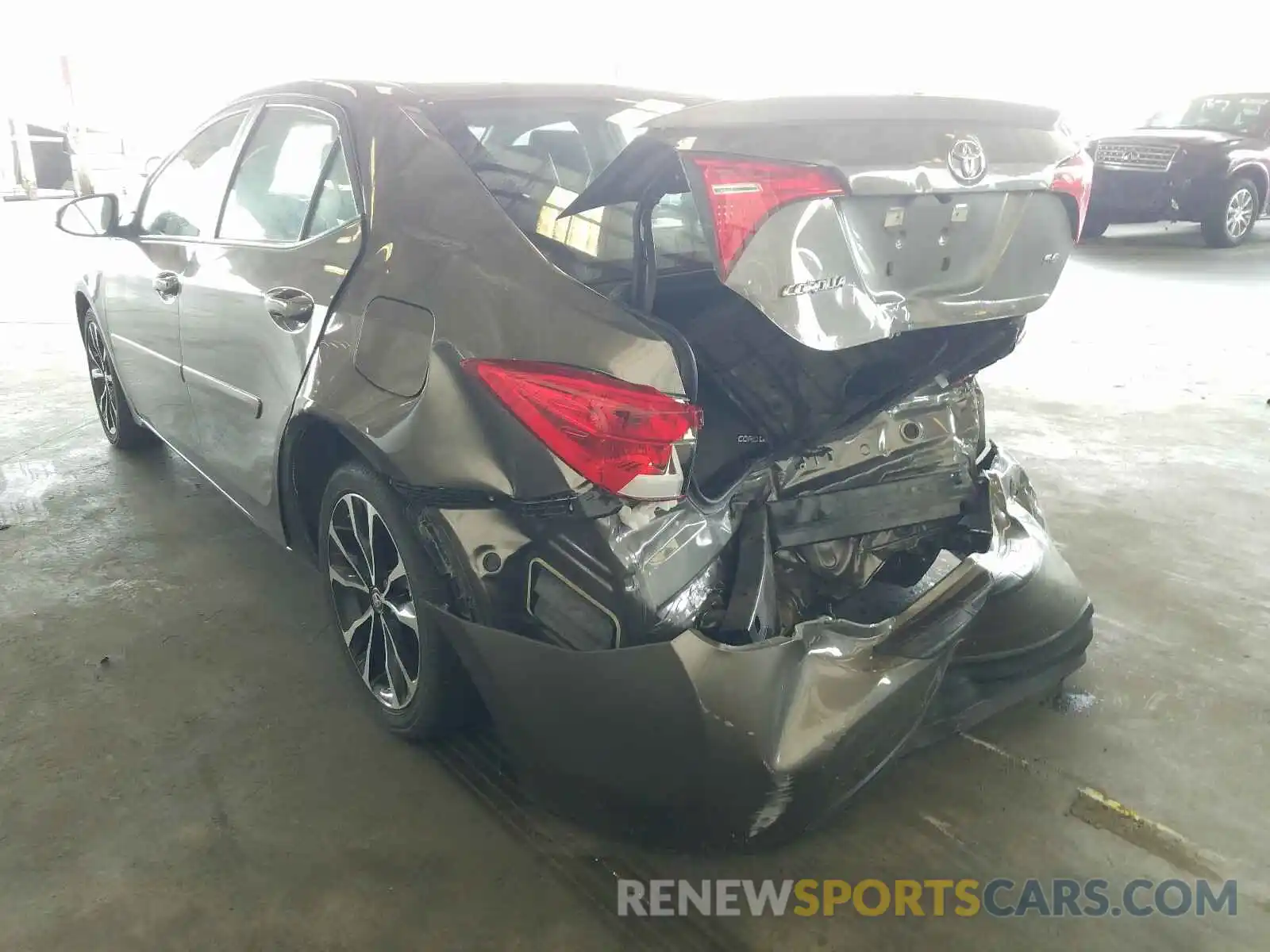 3 Photograph of a damaged car 5YFBURHE0KP914839 TOYOTA COROLLA 2019