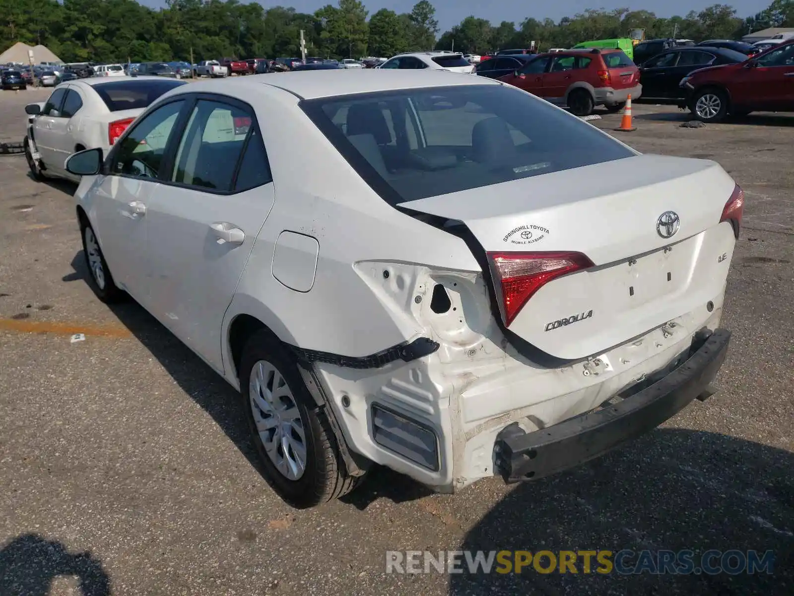 3 Photograph of a damaged car 5YFBURHE0KP915635 TOYOTA COROLLA 2019