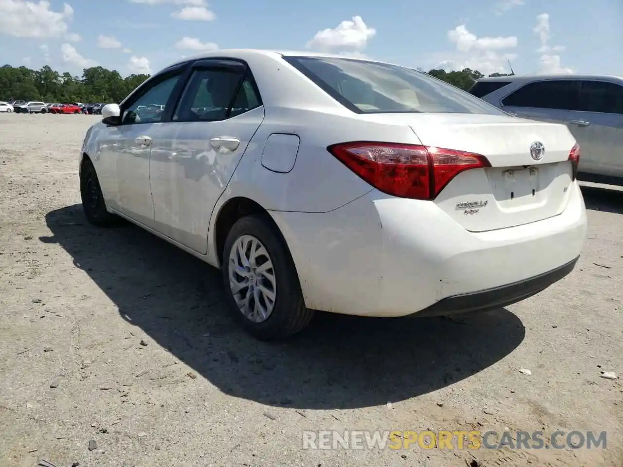 3 Photograph of a damaged car 5YFBURHE0KP916400 TOYOTA COROLLA 2019