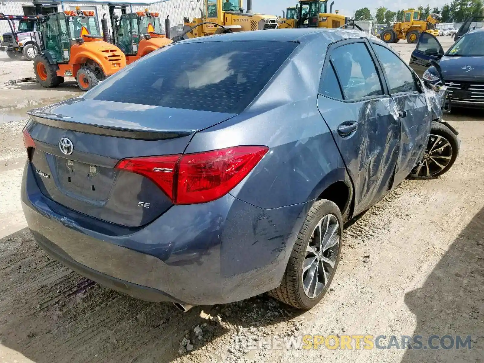 4 Photograph of a damaged car 5YFBURHE0KP917904 TOYOTA COROLLA 2019