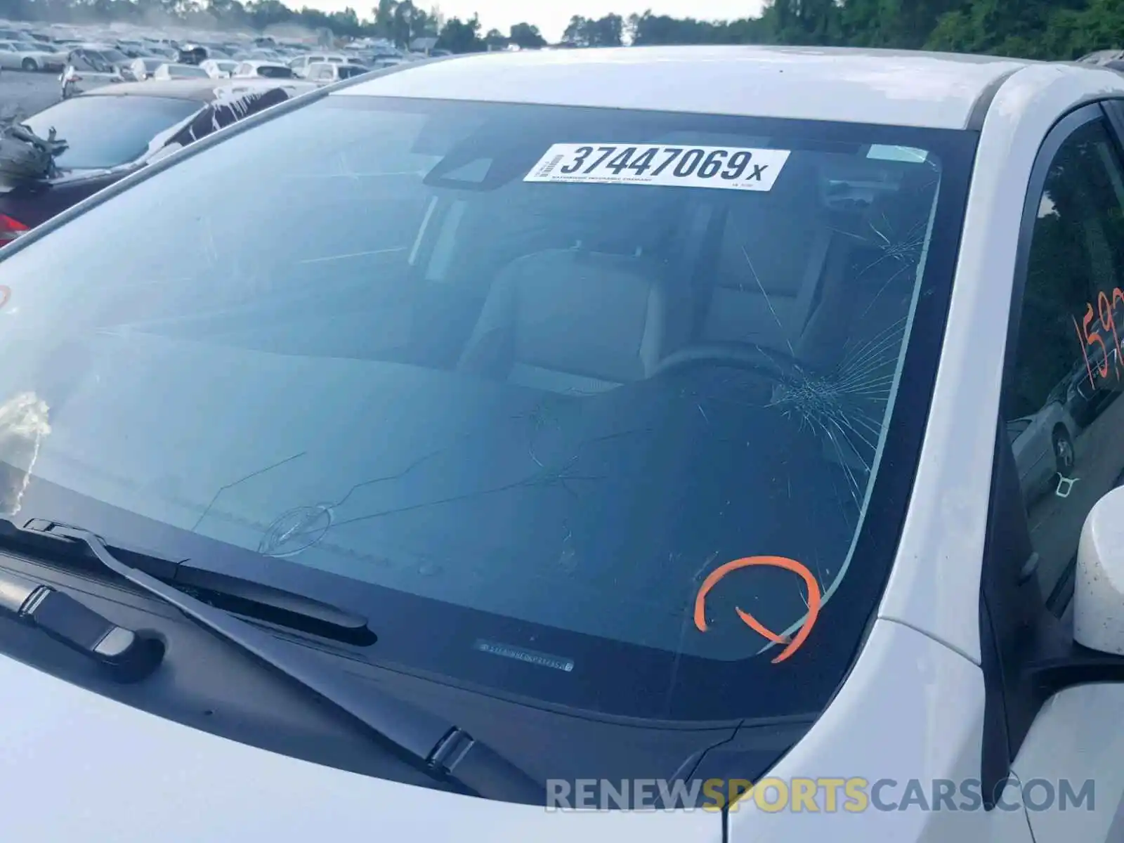 9 Photograph of a damaged car 5YFBURHE0KP917952 TOYOTA COROLLA 2019