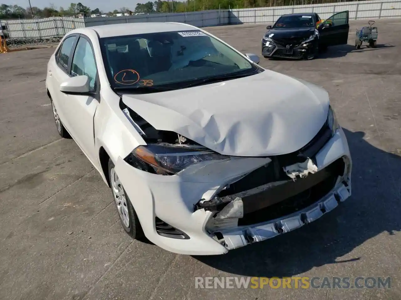 1 Photograph of a damaged car 5YFBURHE0KP919328 TOYOTA COROLLA 2019