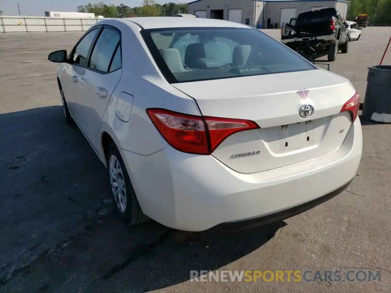 3 Photograph of a damaged car 5YFBURHE0KP919328 TOYOTA COROLLA 2019