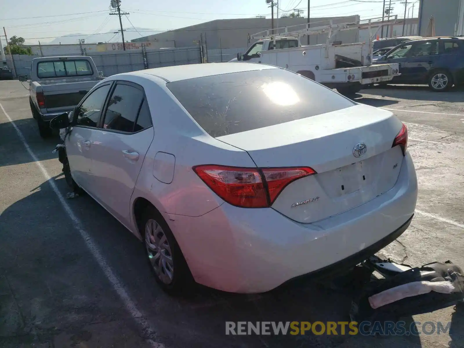 3 Photograph of a damaged car 5YFBURHE0KP919832 TOYOTA COROLLA 2019