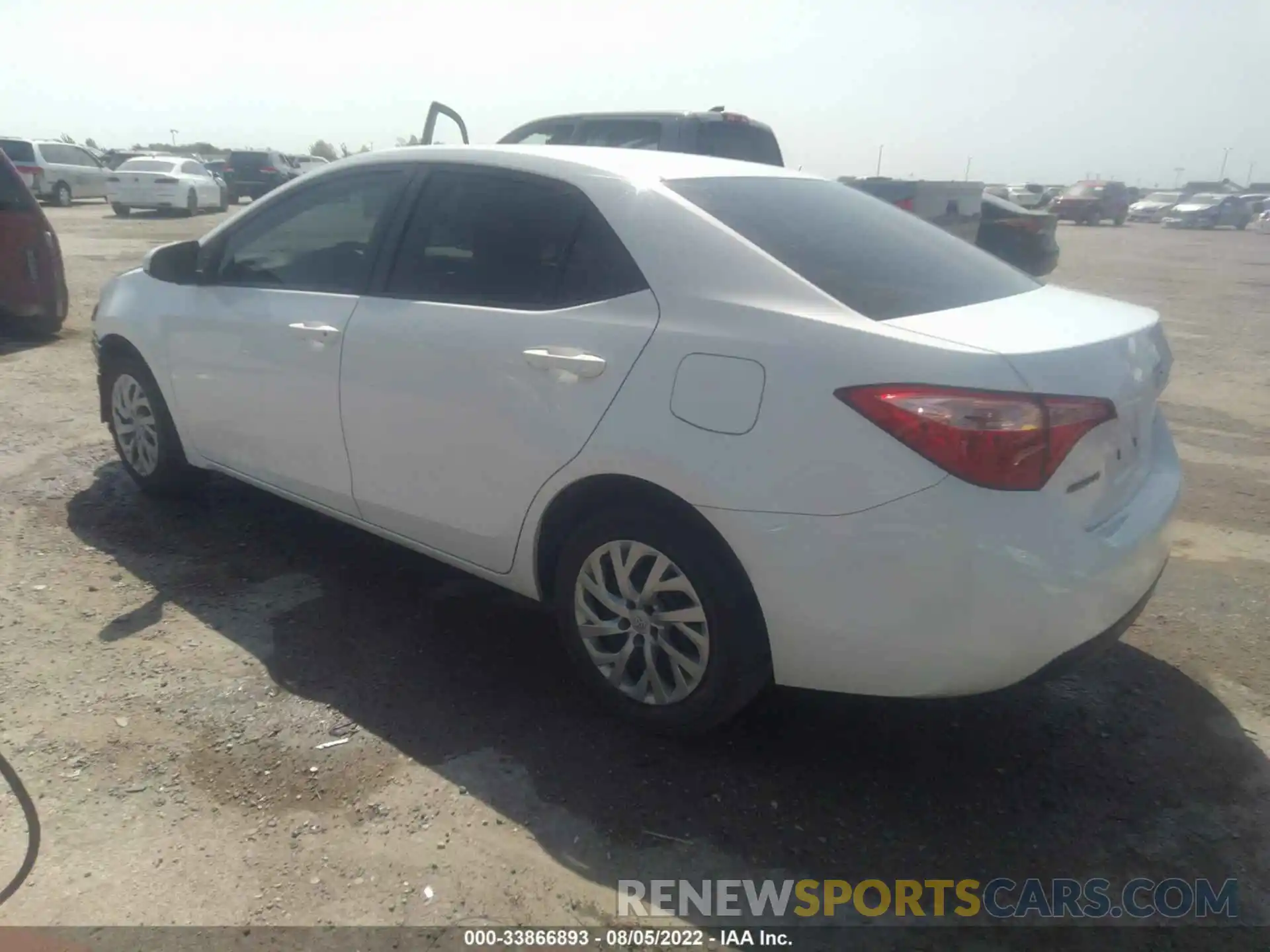 3 Photograph of a damaged car 5YFBURHE0KP921886 TOYOTA COROLLA 2019