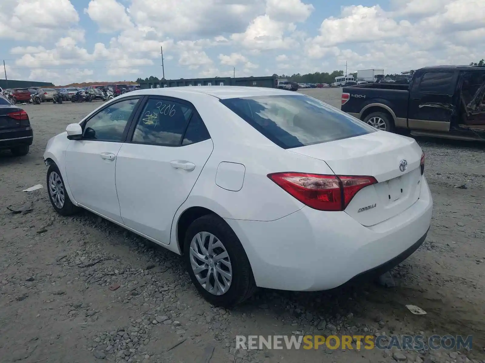 3 Photograph of a damaged car 5YFBURHE0KP922018 TOYOTA COROLLA 2019