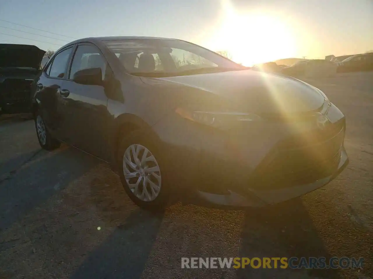 1 Photograph of a damaged car 5YFBURHE0KP922407 TOYOTA COROLLA 2019