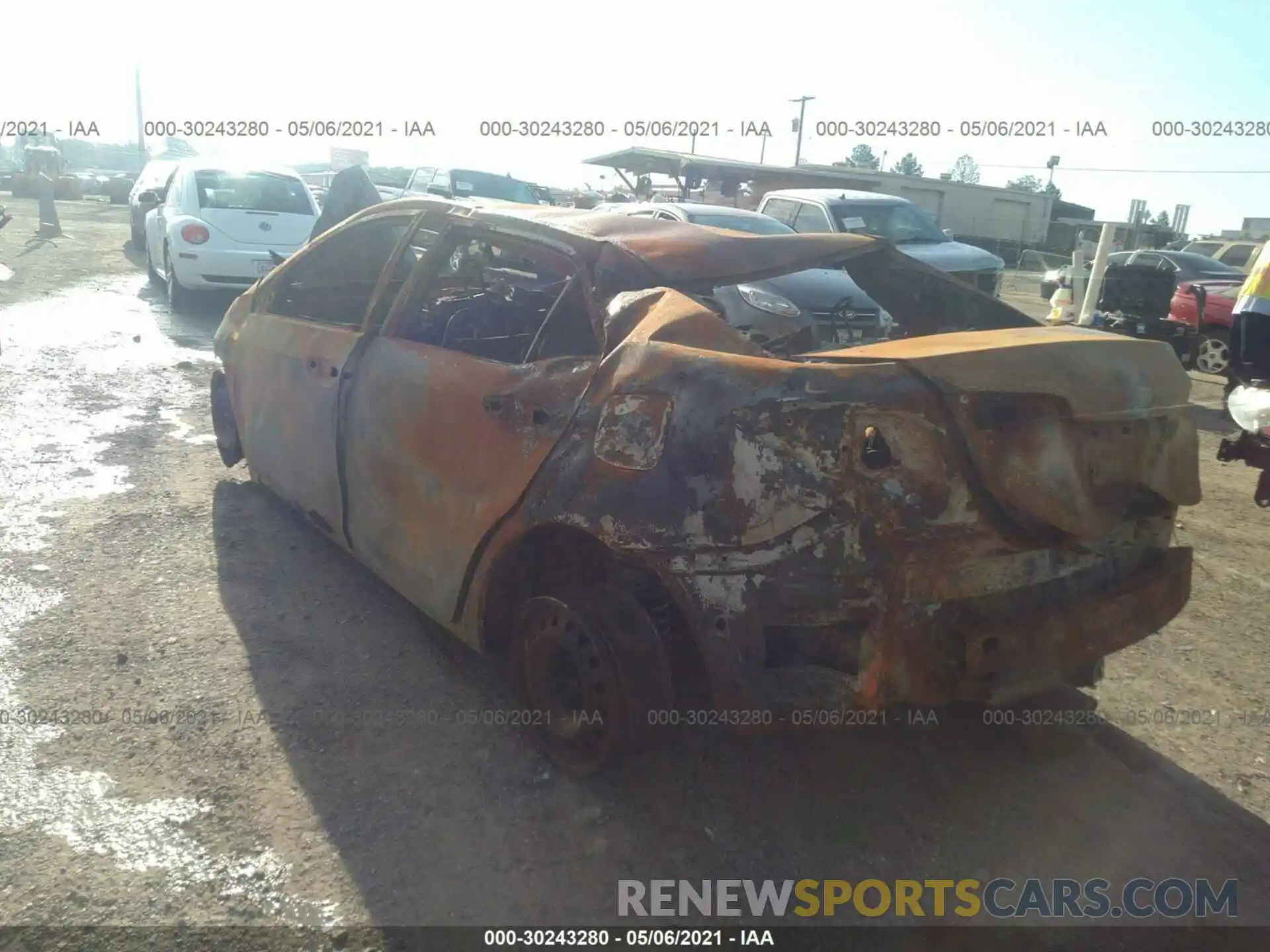 3 Photograph of a damaged car 5YFBURHE0KP922472 TOYOTA COROLLA 2019